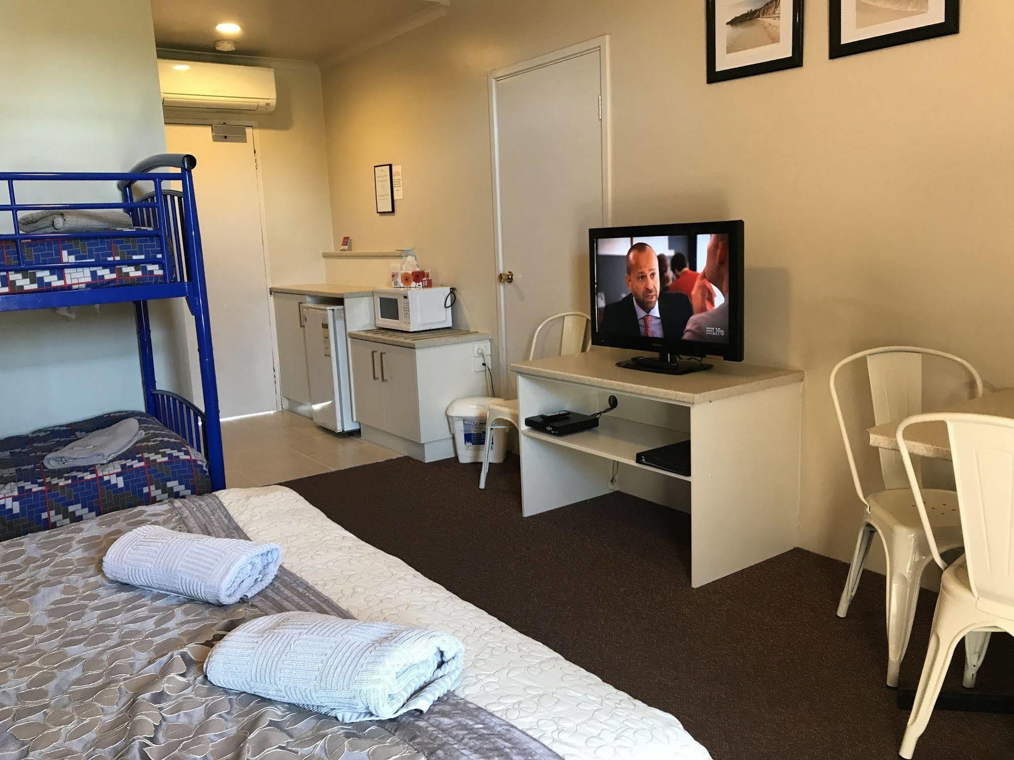 Bayview Motel Rosebud/Rye Bagian luar foto